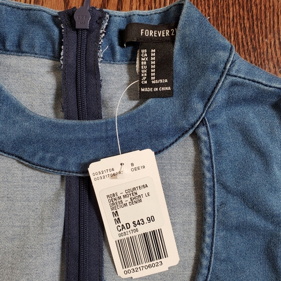 NWT Denim keyhole bodycon dress 👗 - Picture 5 of 5